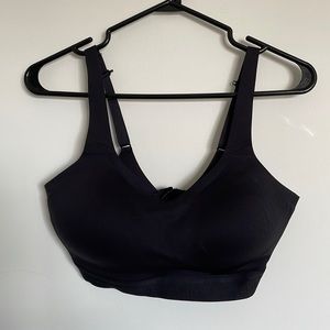 LULULEMON black Tata Tamer 32DD